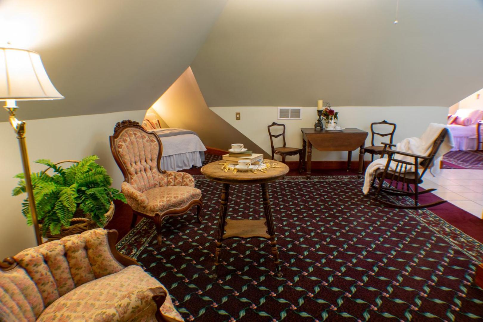 The Nauvoo Grand Bed & Breakfast Екстериор снимка