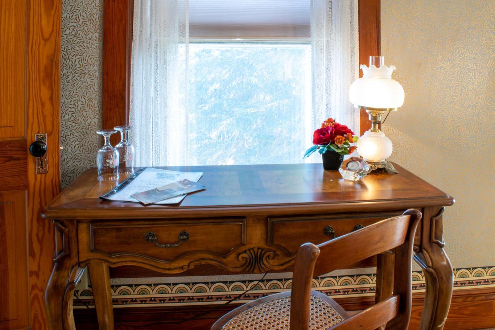 The Nauvoo Grand Bed & Breakfast Екстериор снимка