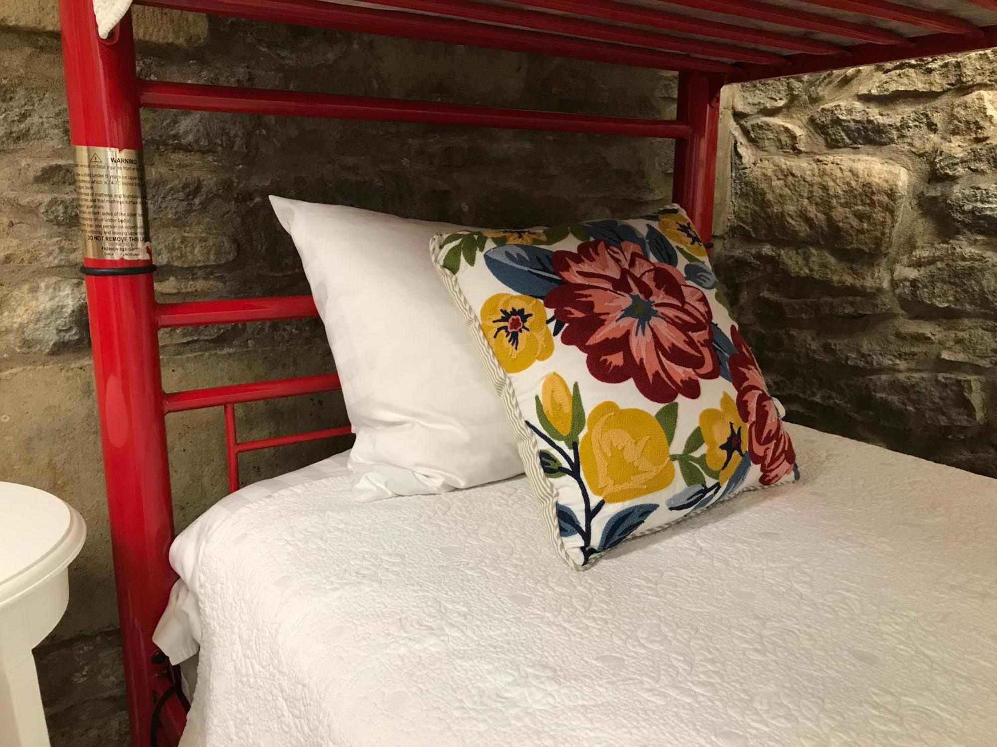 The Nauvoo Grand Bed & Breakfast Стая снимка